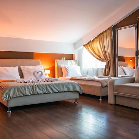 Hotel Oasis Gnojnice ภายนอก รูปภาพ
