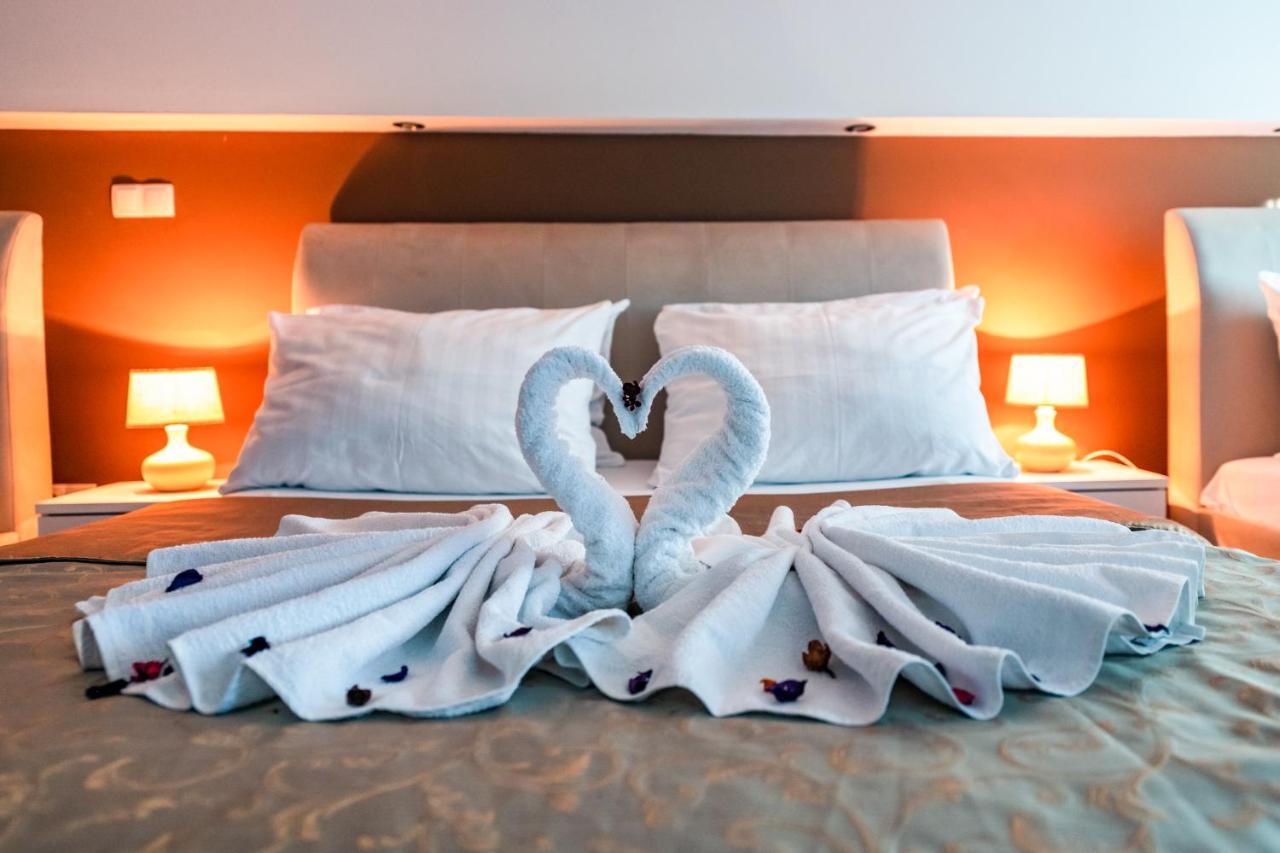 Hotel Oasis Gnojnice ภายนอก รูปภาพ