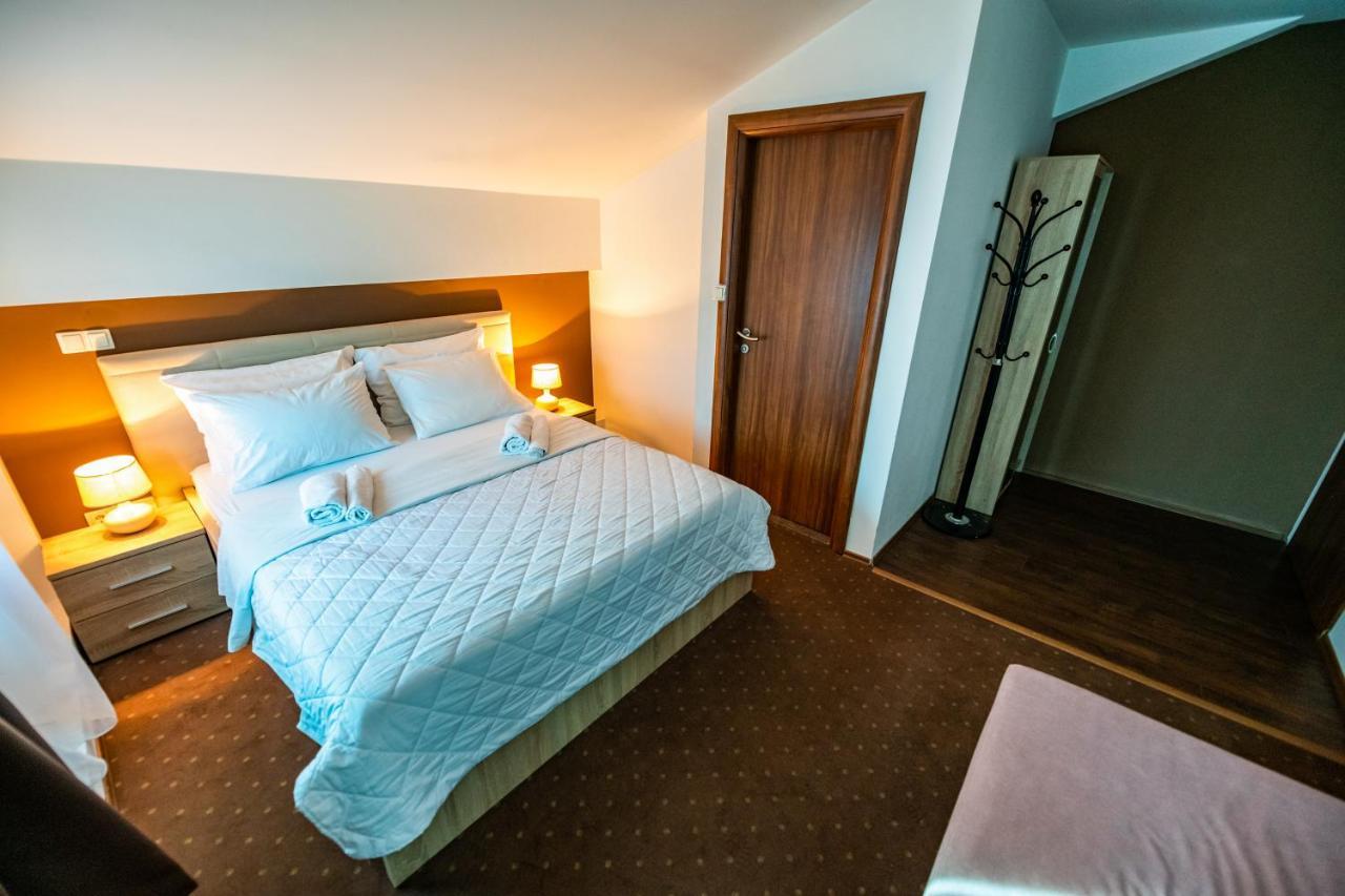 Hotel Oasis Gnojnice ภายนอก รูปภาพ