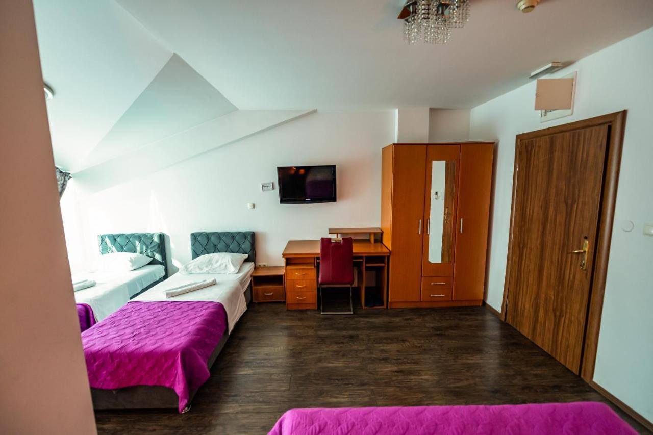 Hotel Oasis Gnojnice ภายนอก รูปภาพ