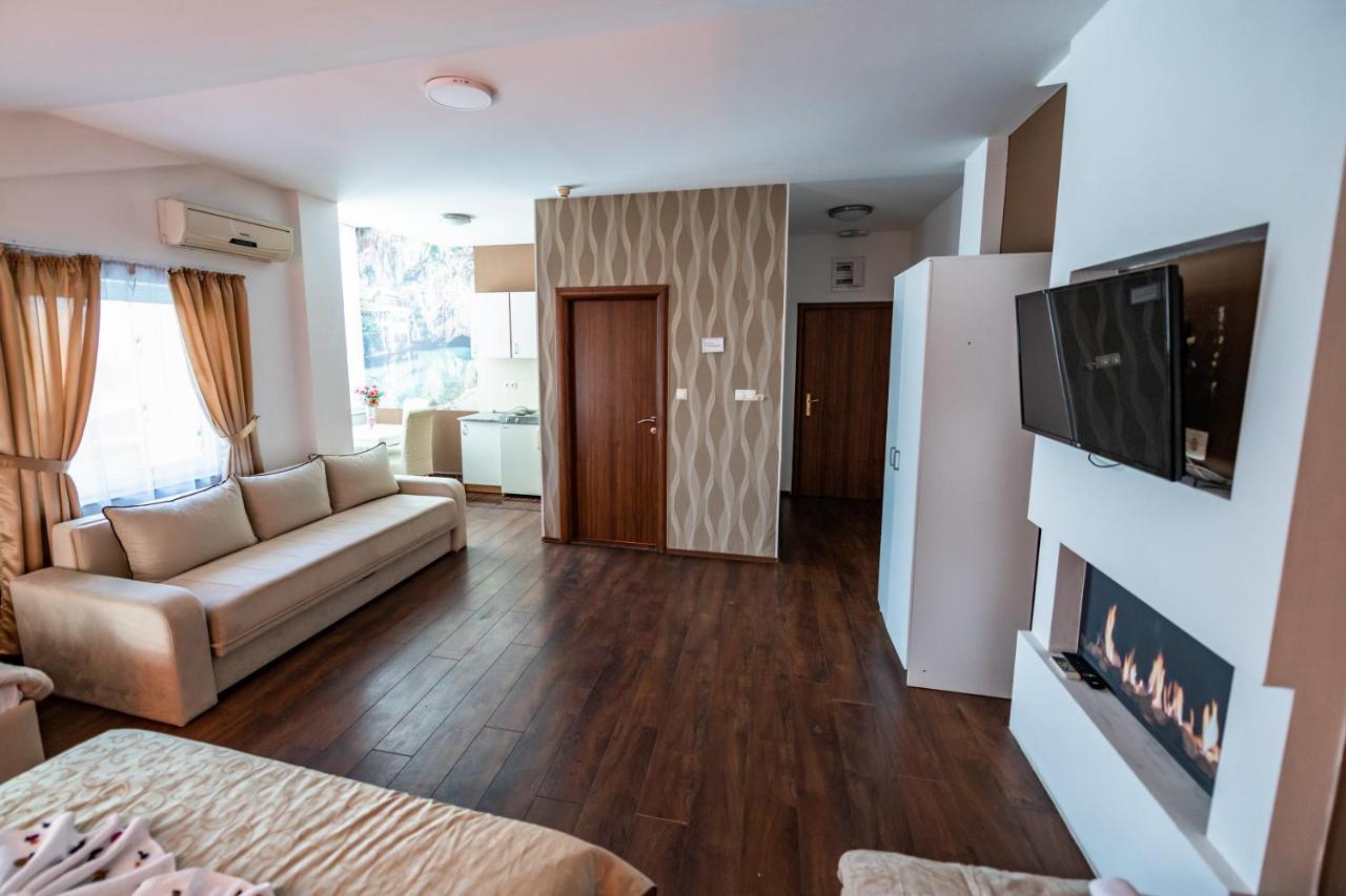 Hotel Oasis Gnojnice ภายนอก รูปภาพ