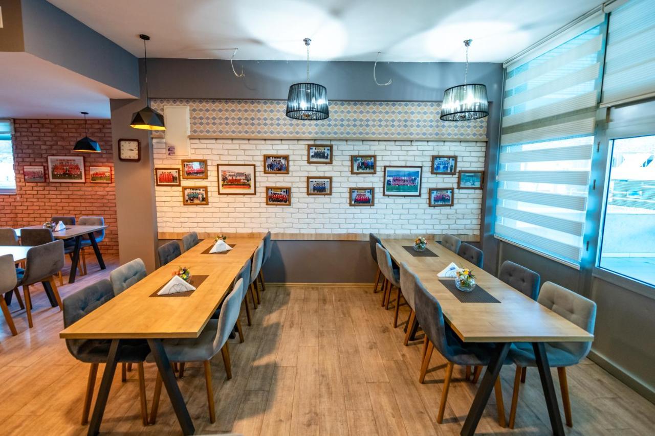 Hotel Oasis Gnojnice ภายนอก รูปภาพ