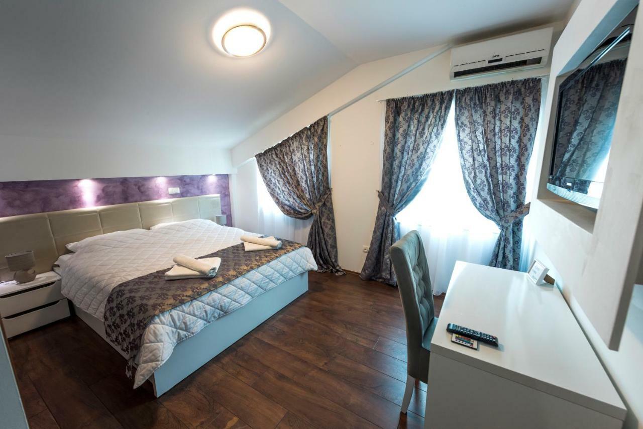 Hotel Oasis Gnojnice ภายนอก รูปภาพ