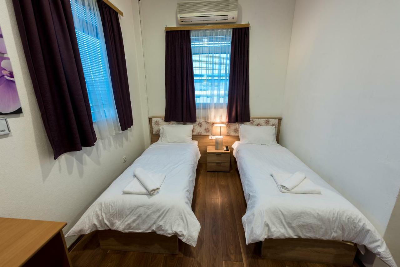 Hotel Oasis Gnojnice ภายนอก รูปภาพ